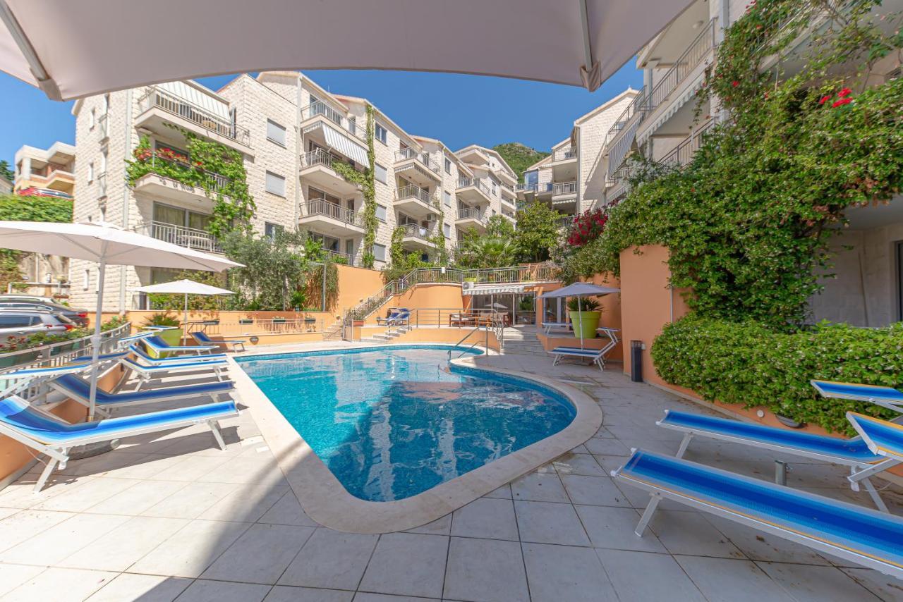 Petrovac Apartments